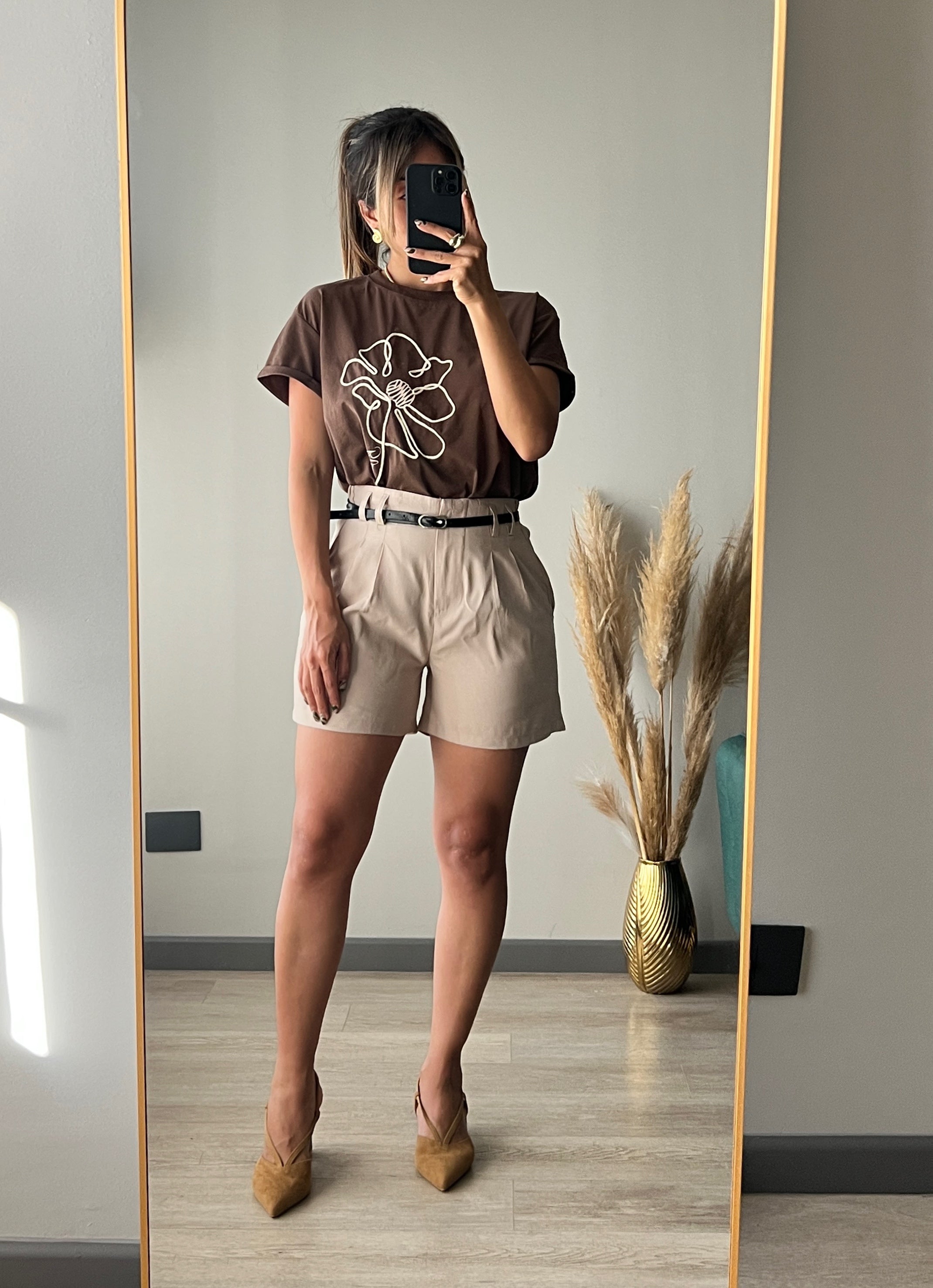 Short Valdivia