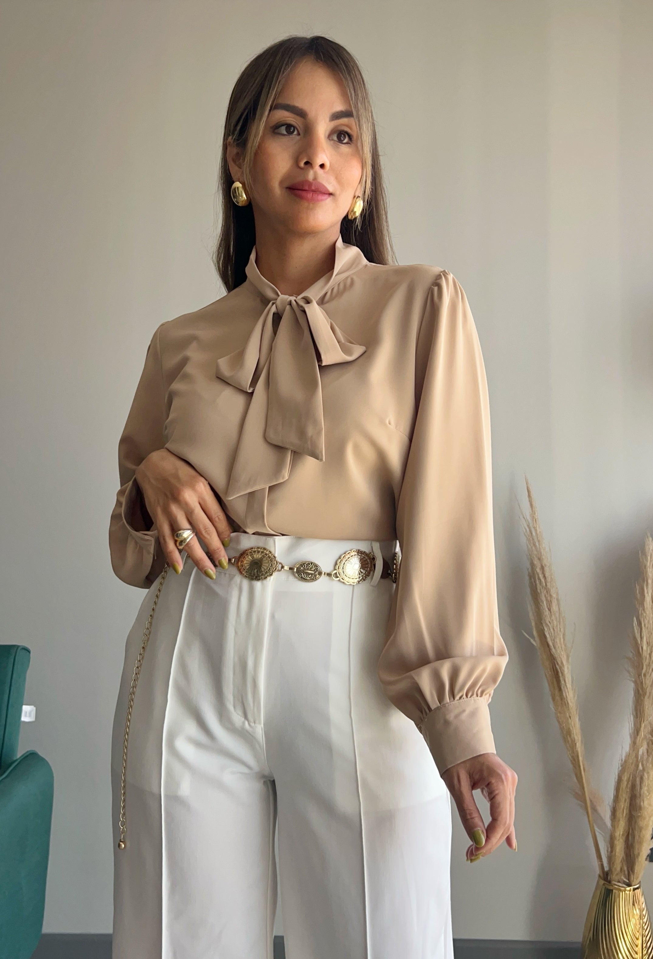 Blusa lazo Queen Beige