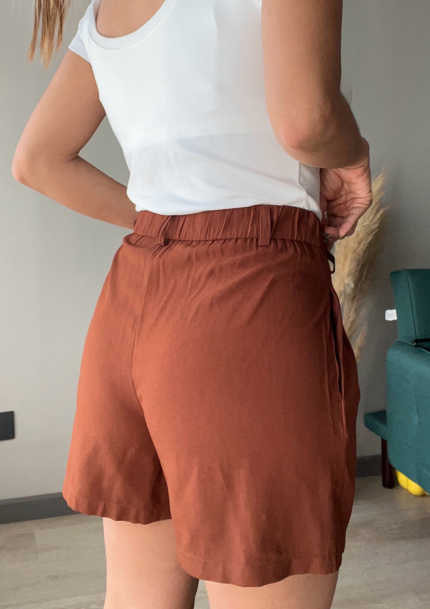 Short Valdivia