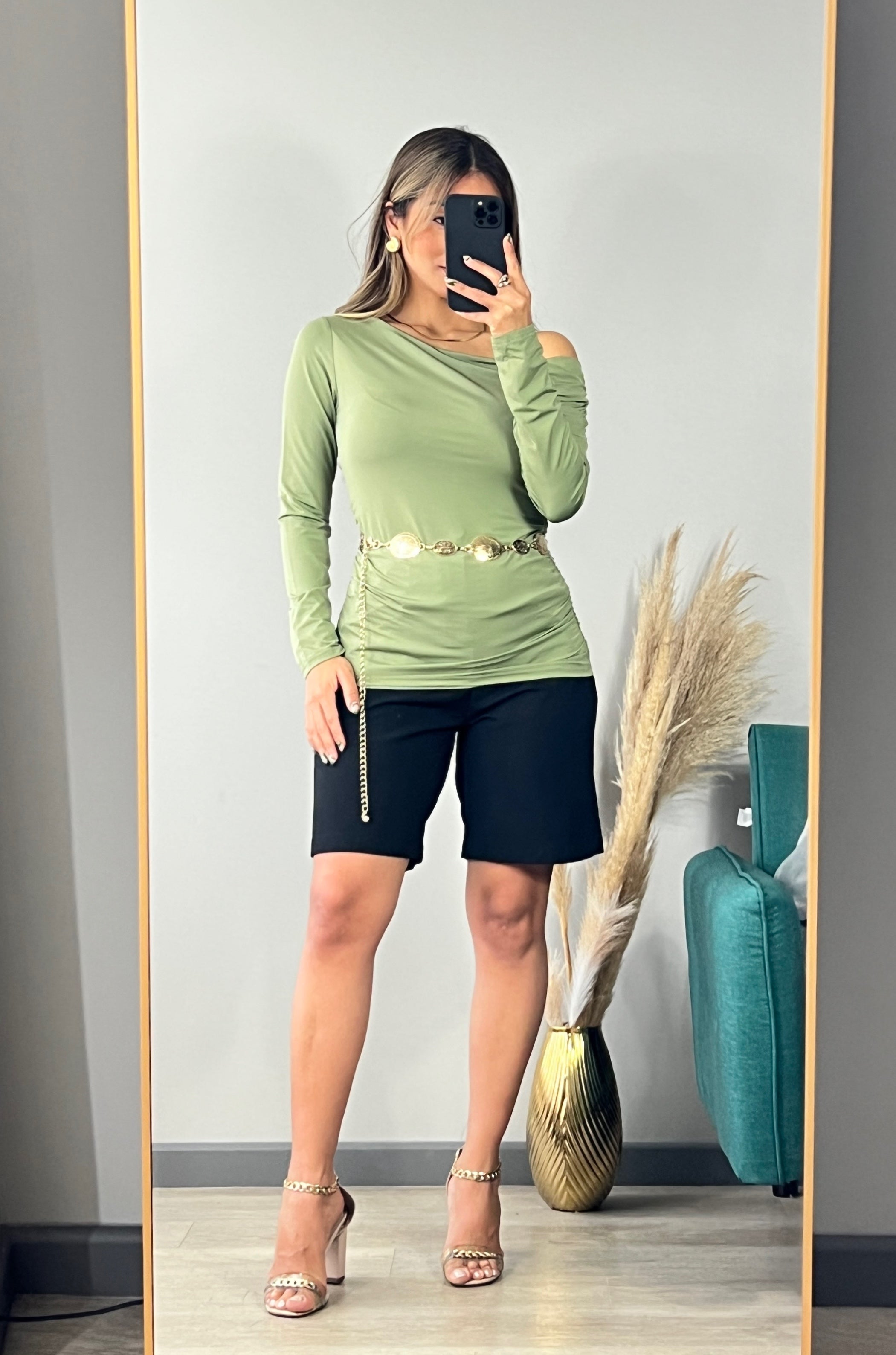 Polera asimétrica Olivia
