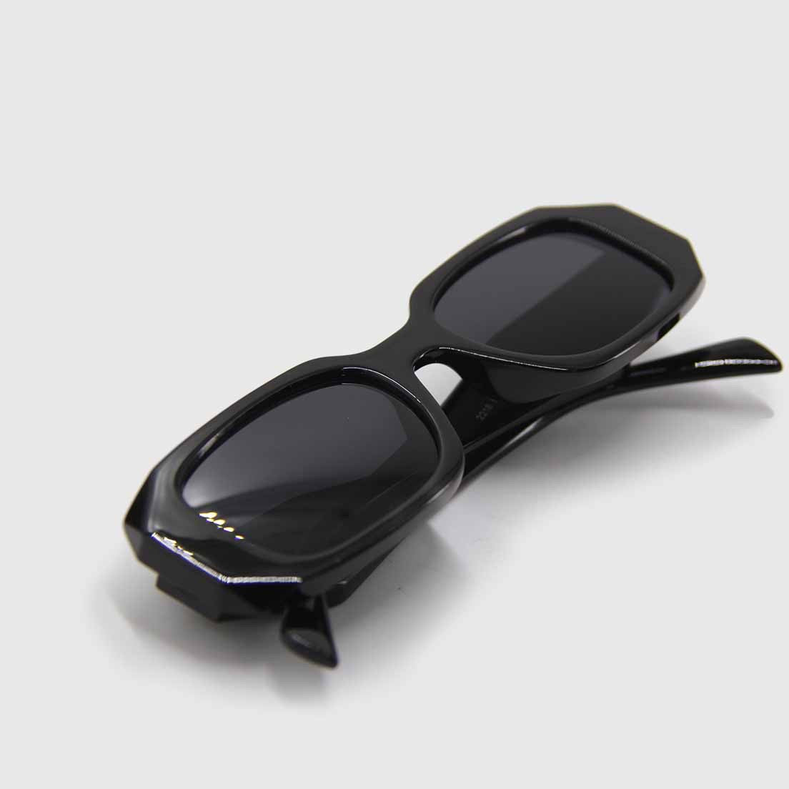 Lentes Negros Geométricos