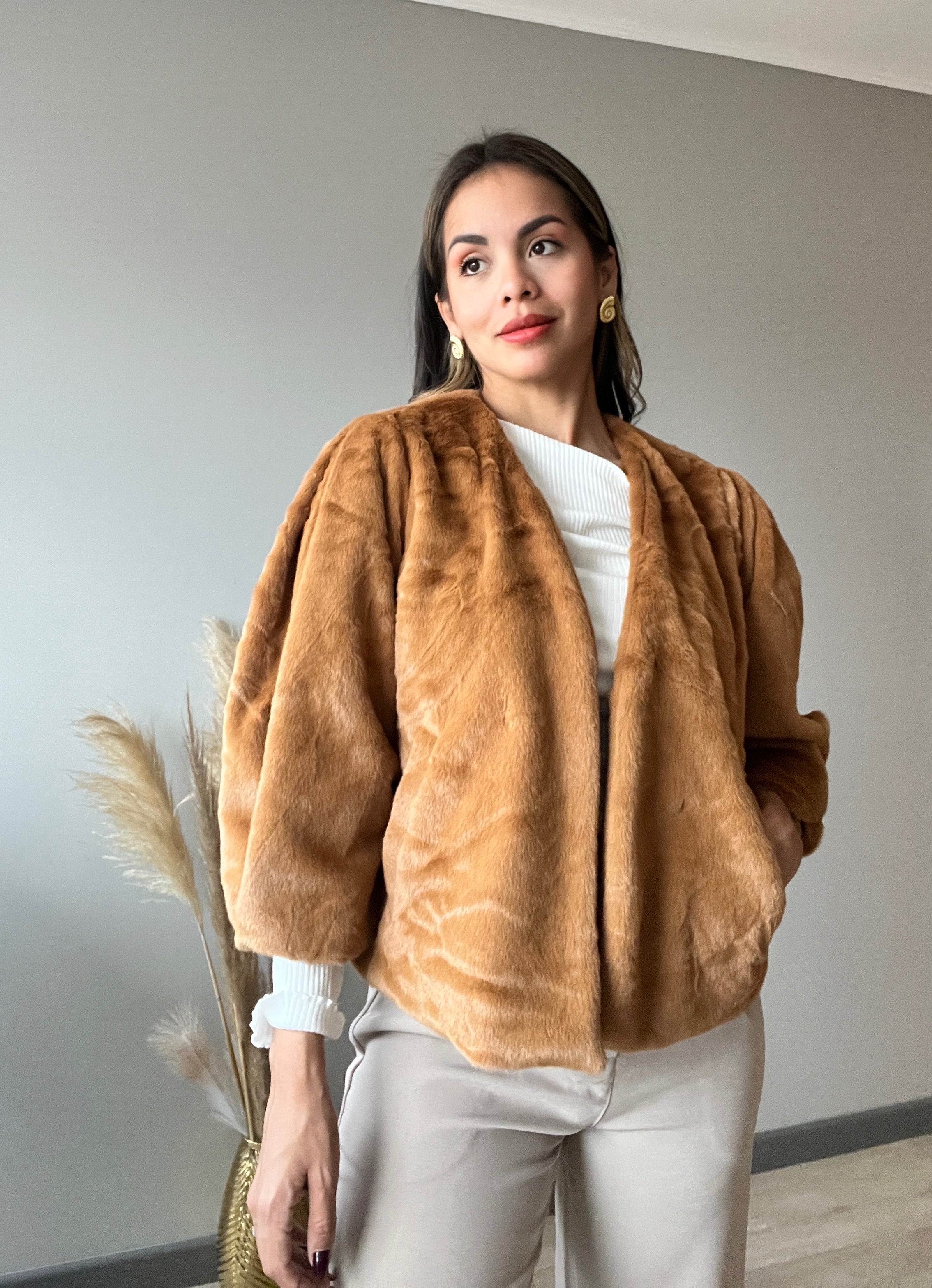 Abrigo peuche Sasha Camel
