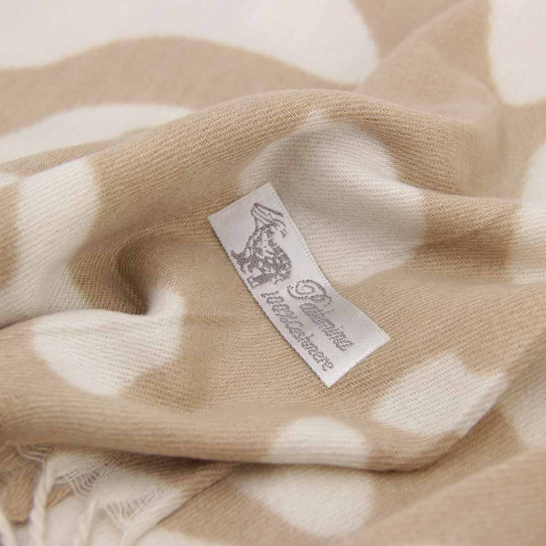 Bufanda cashmere print (Pack 2X $15.000)