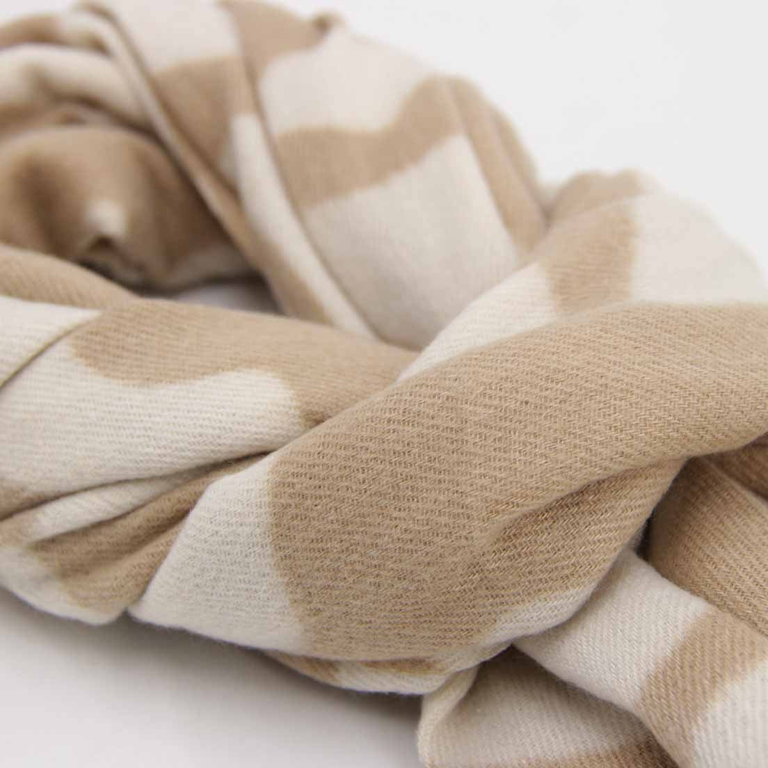 Bufanda cashmere print (Pack 2X $15.000)